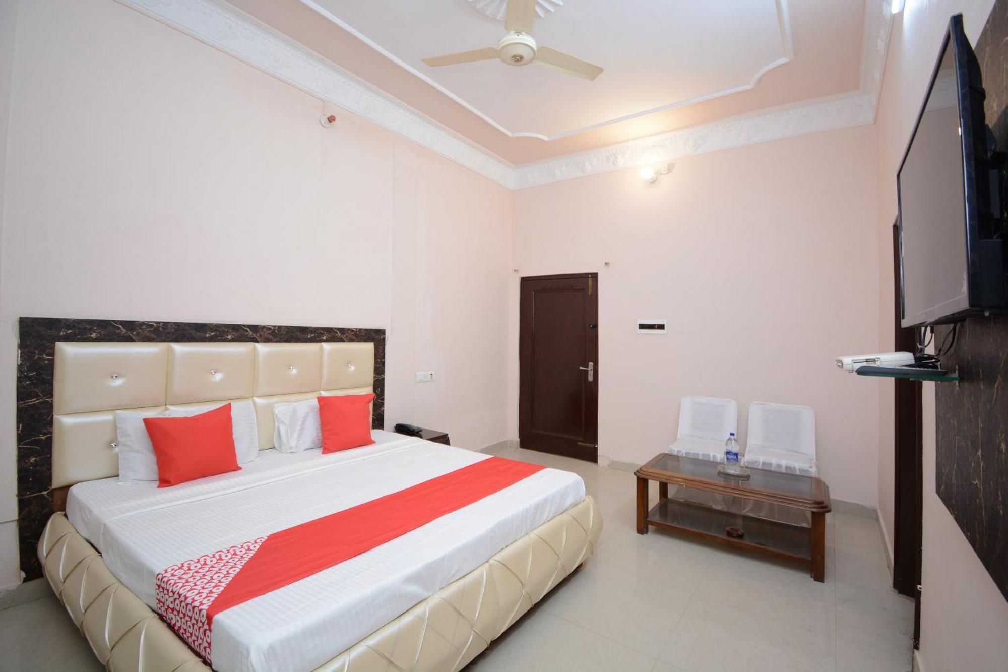 Hotel Asia Palace Патханкот Экстерьер фото