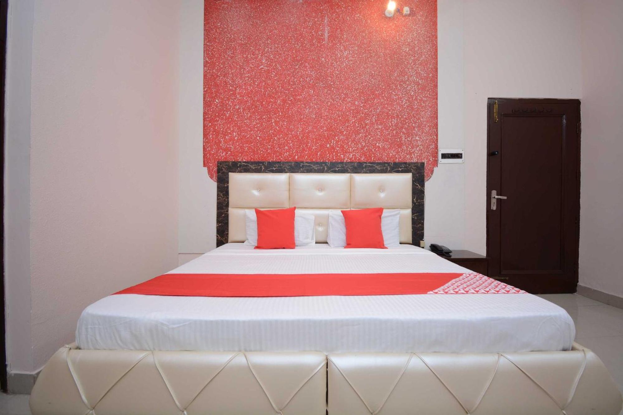 Hotel Asia Palace Патханкот Экстерьер фото