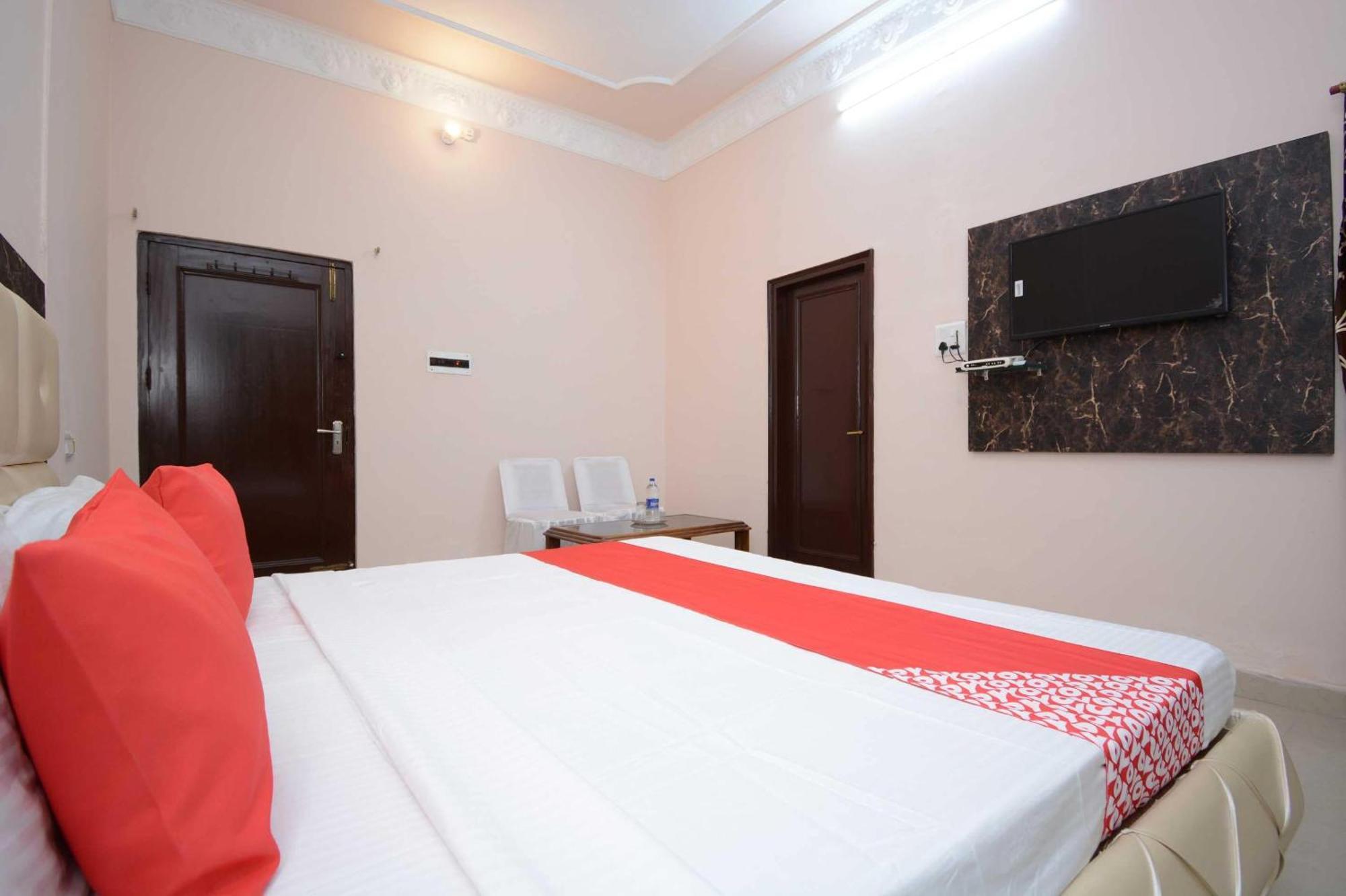Hotel Asia Palace Патханкот Экстерьер фото