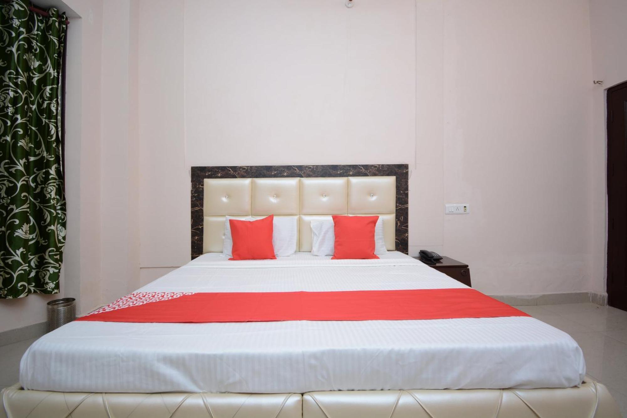 Hotel Asia Palace Патханкот Экстерьер фото