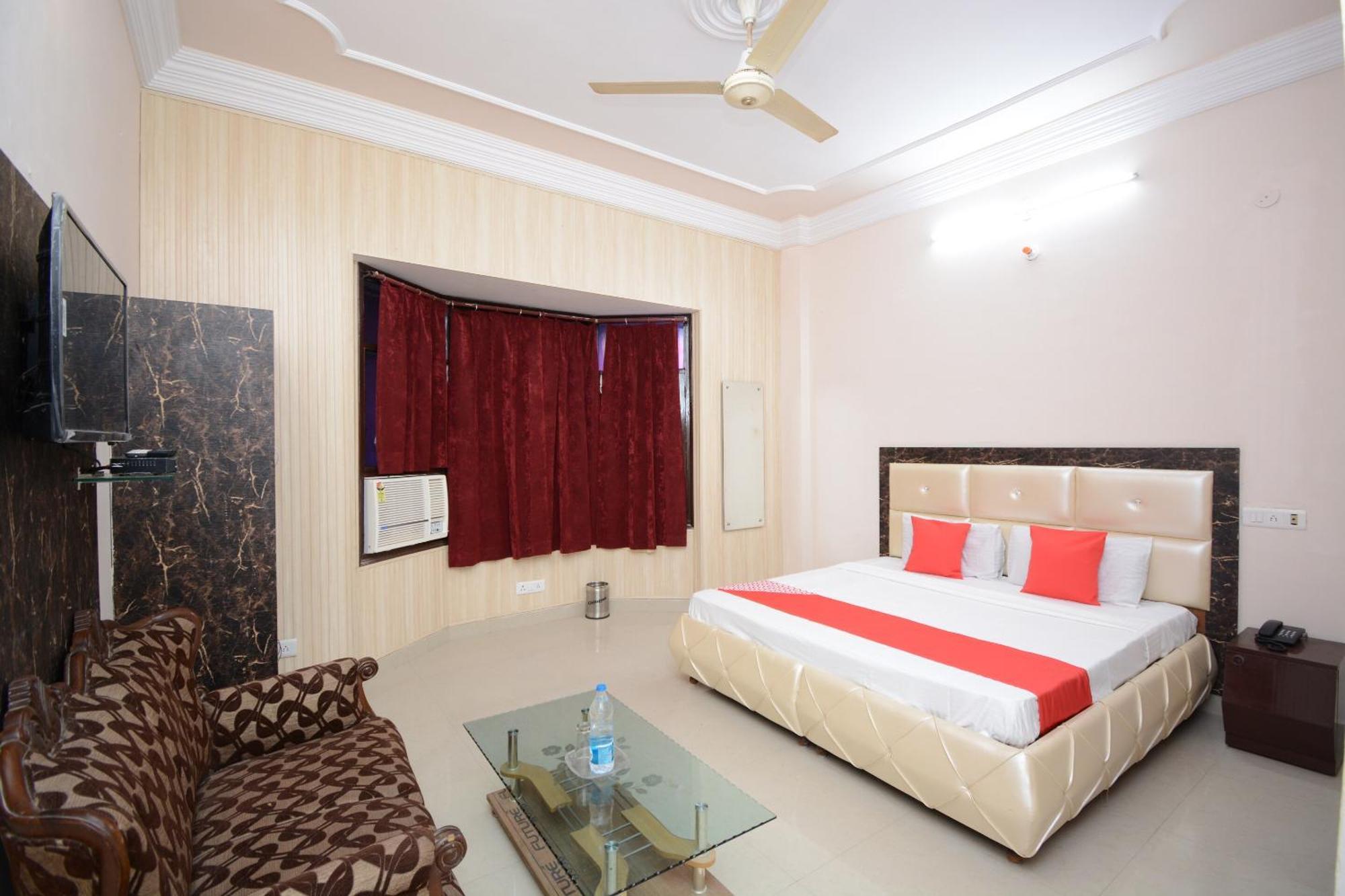 Hotel Asia Palace Патханкот Экстерьер фото